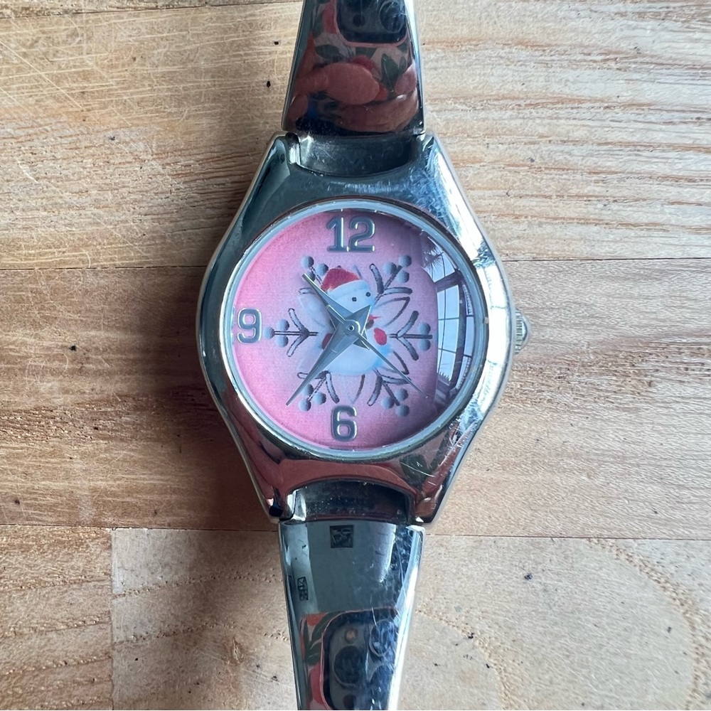 Unbranded ladies snowman winter bracelet fashion watch NEW BATTERY